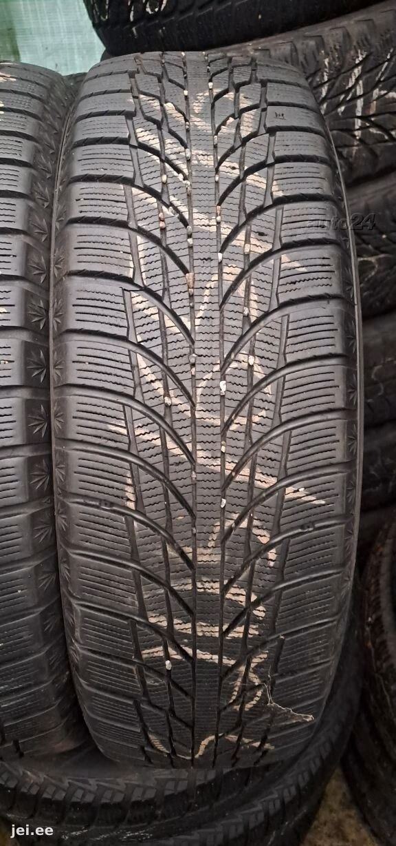205/65R16 Kumho WinterCraft Ice Wi51, 99T, 2724, 7-8mm – pilt 2/3